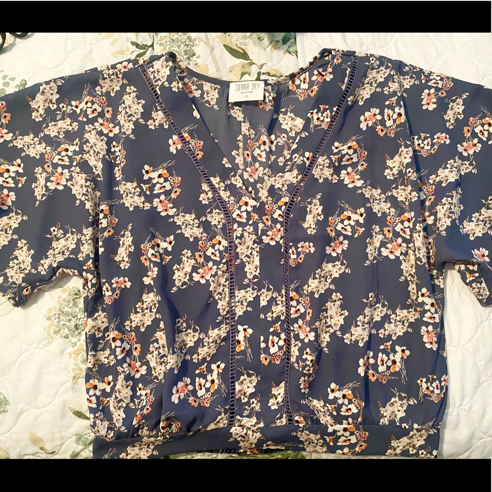 NEW SIENNA SKY blouse shirt